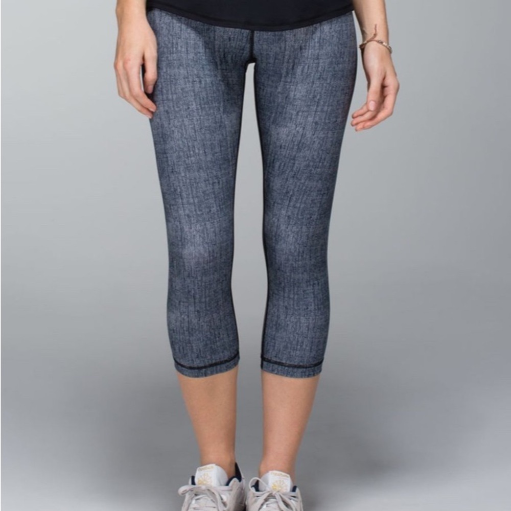 Lululemon Women’s Activewear Leggings Pre-Owned”